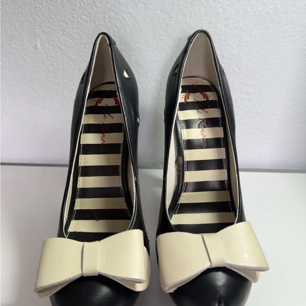 Lola Ramona Marilyn Platform Heels SZ 38 US 7